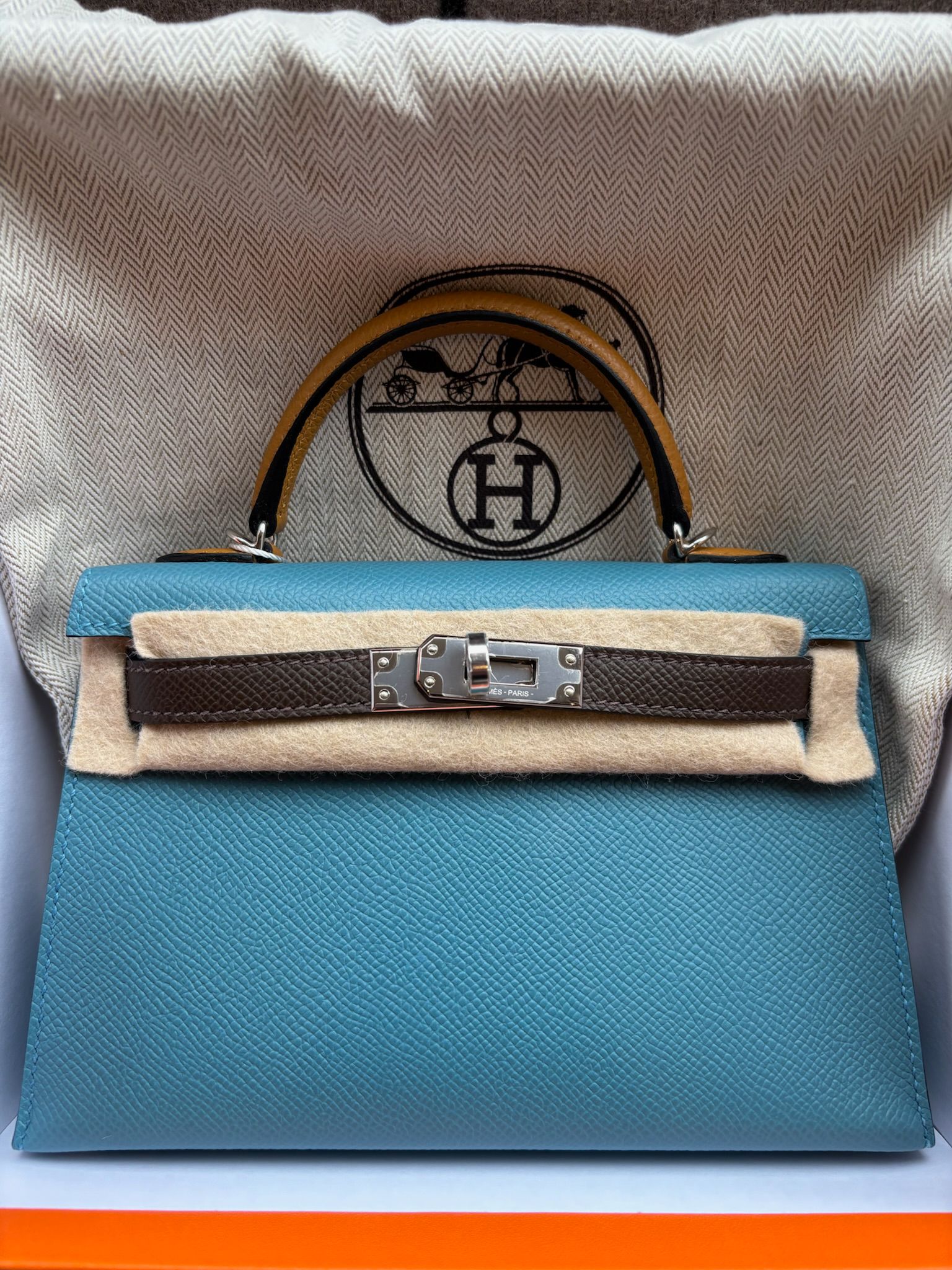 Hermès Mini Kelly Blue Jean Ecorce Sesame Epsom PHW
