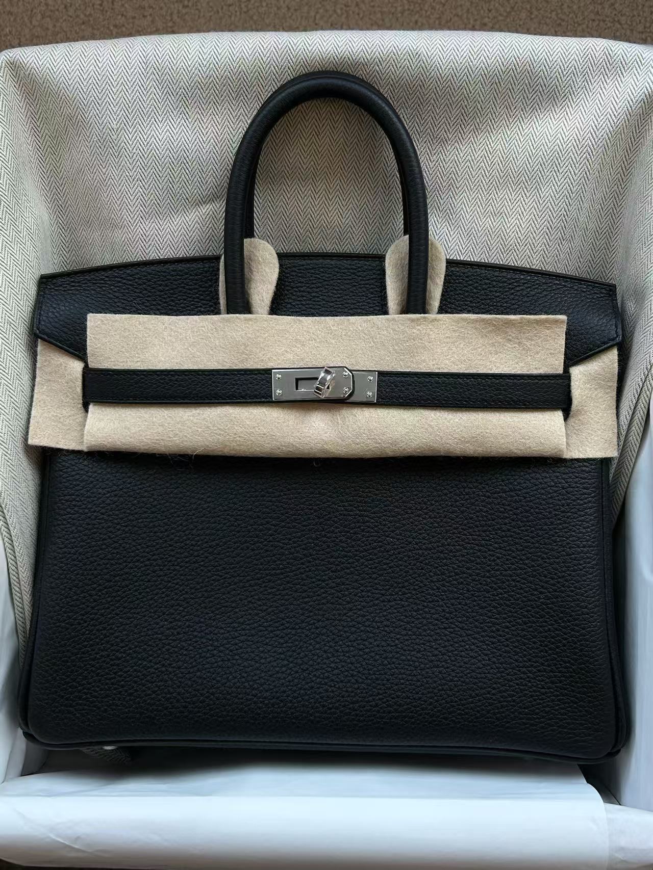 Hermès Birkin 25 Black Togo PHW