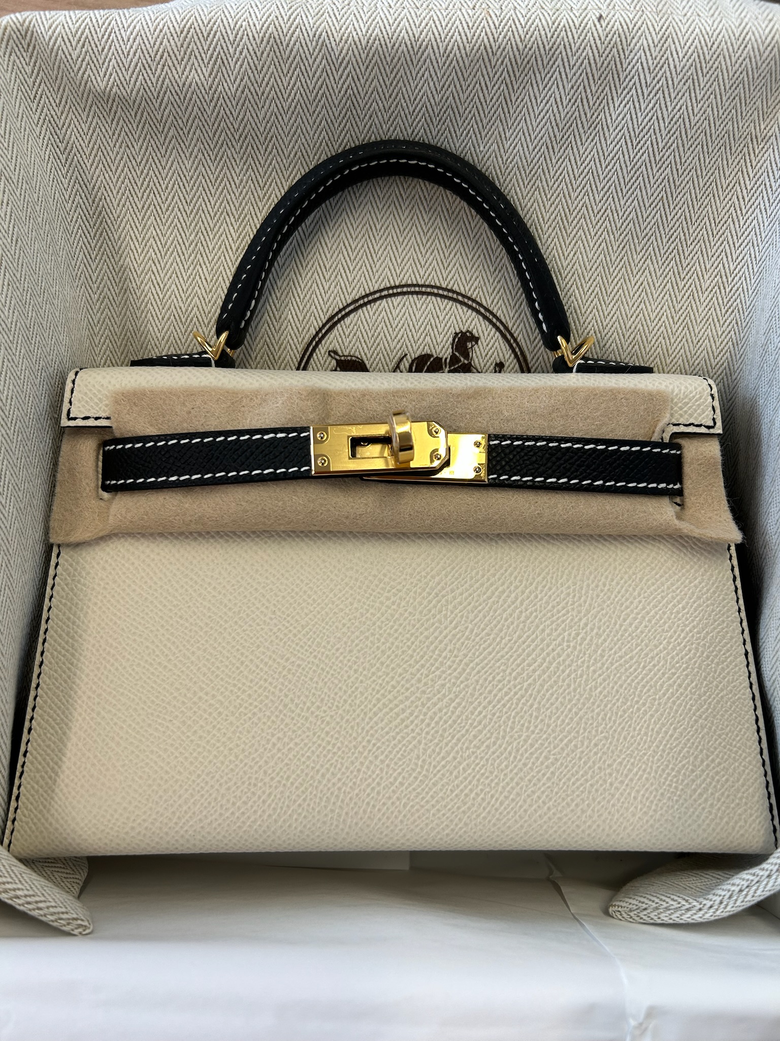 Hermès Kelly Mini Craie & Black Epsom GHW